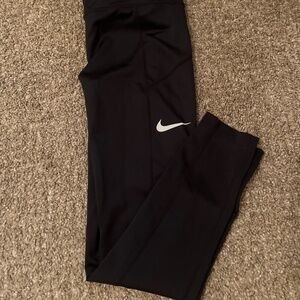 Like new Nike Girls leggings size Large